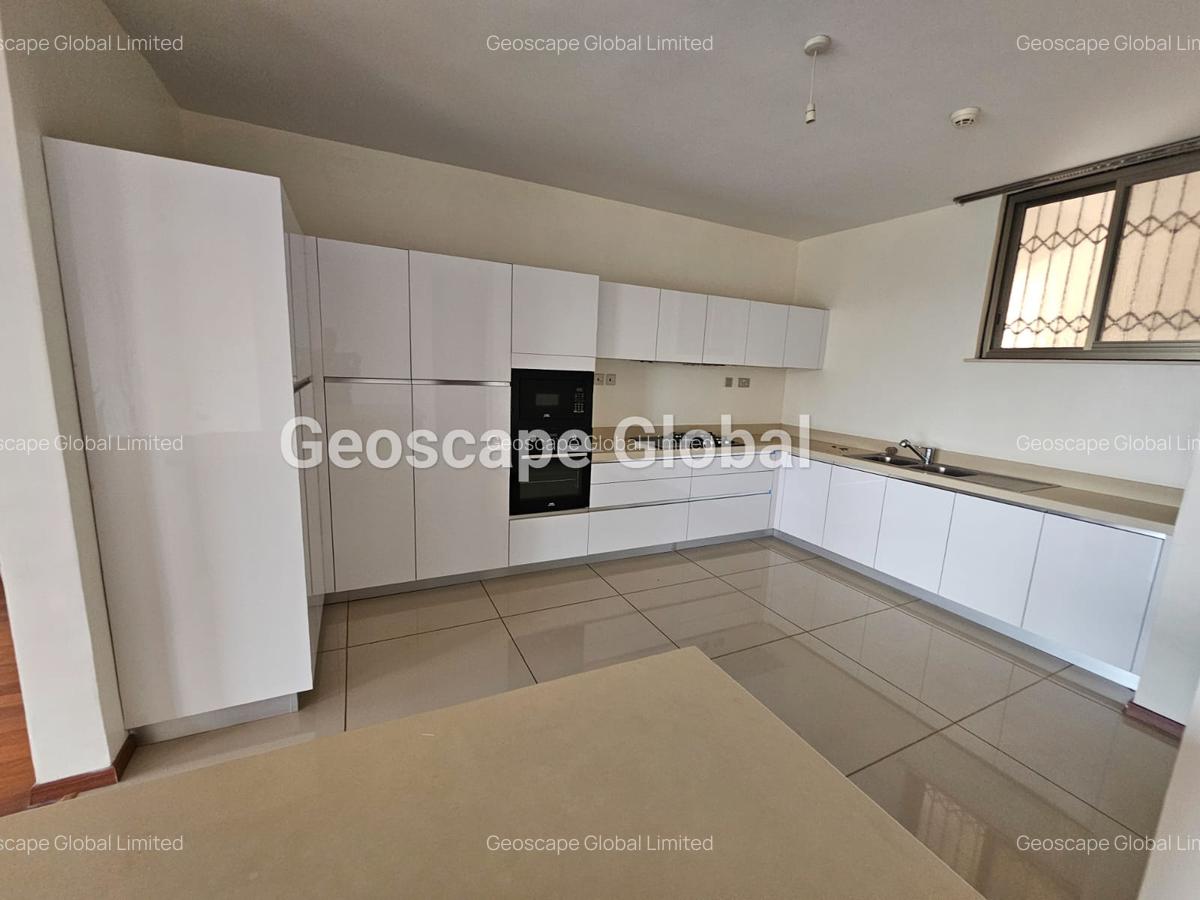 3 Bed Apartment with En Suite in Westlands Area - 5