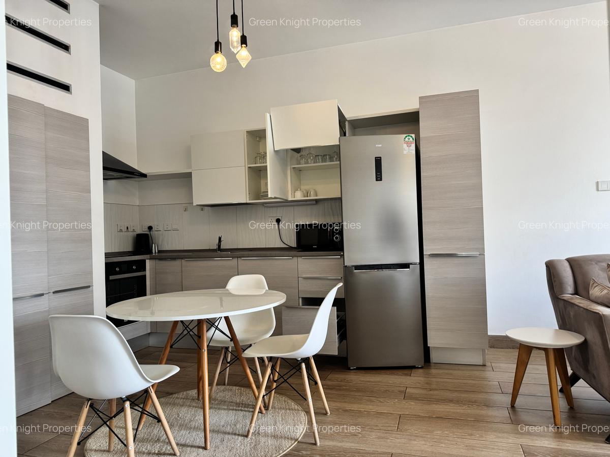 Serviced 2 Bed Apartment with En Suite in Westlands Area - 4