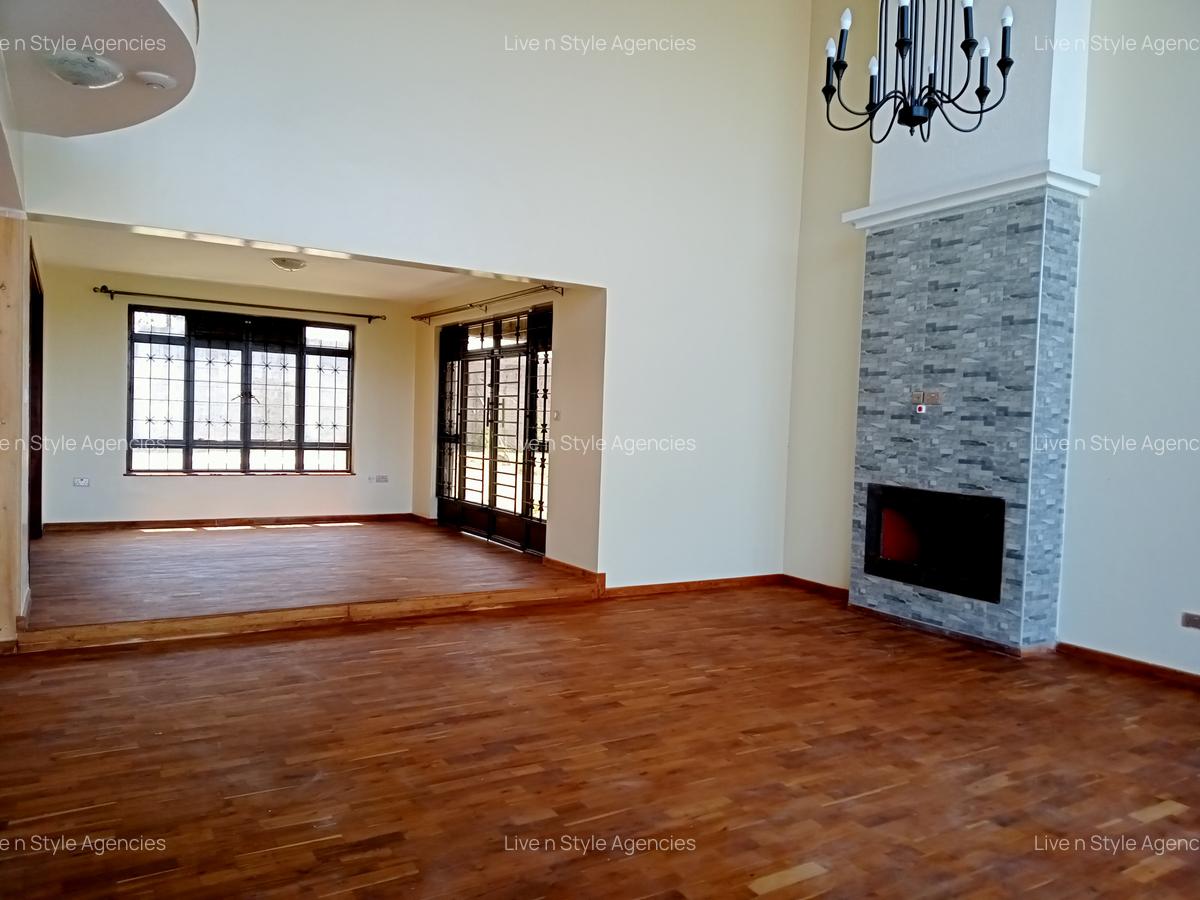 5 Bed House with En Suite in Runda - 6