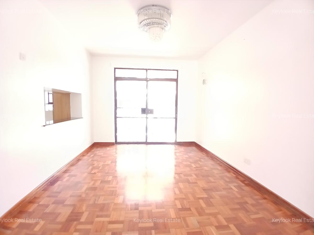 5 Bed Townhouse with En Suite at Lavington - 16