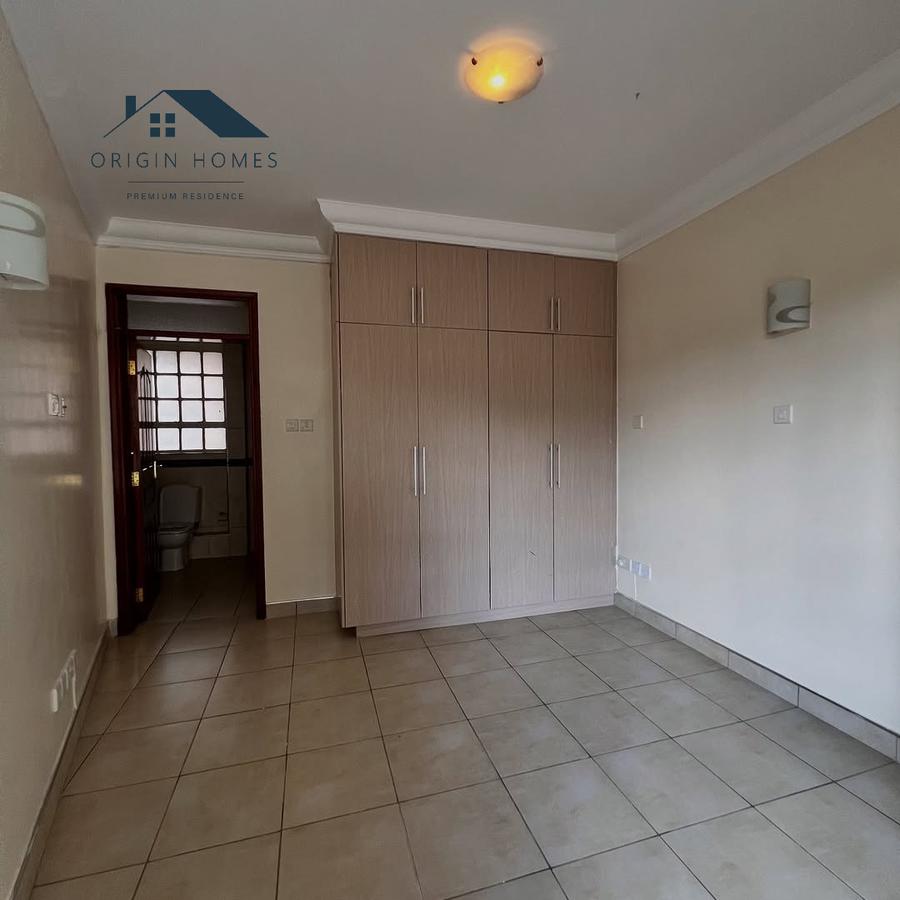 2 Bed Apartment with En Suite at Kilimani - 10