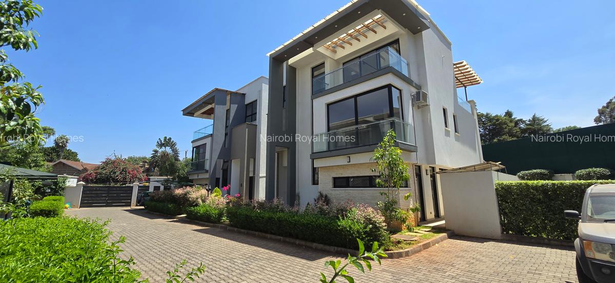 5 Bed Townhouse with En Suite at Lavington Green - 2