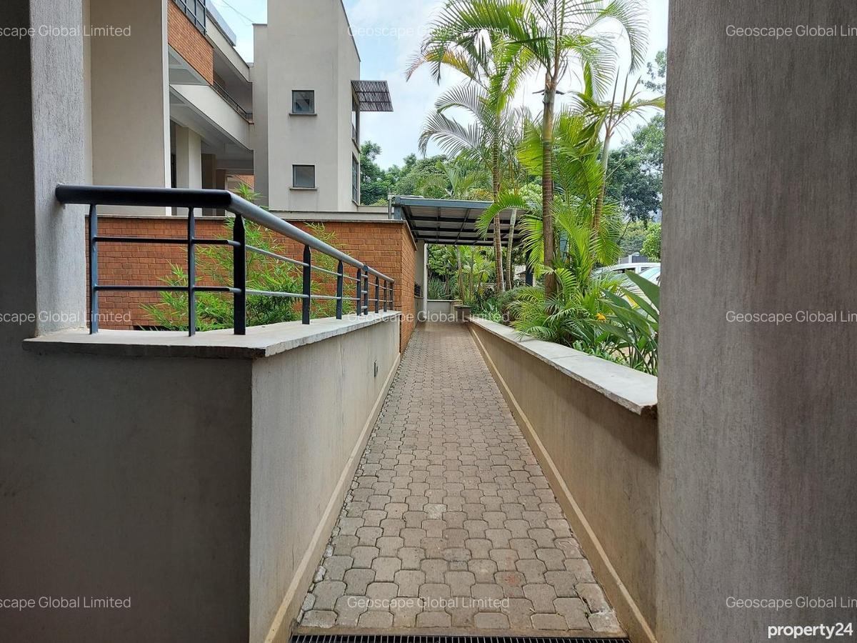 3 Bed Apartment with En Suite in Westlands Area - 13