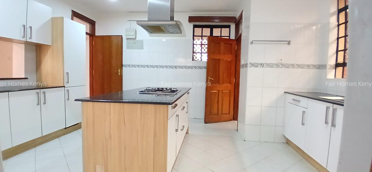 5 Bed Townhouse with En Suite at Kaputei Gardens - 19