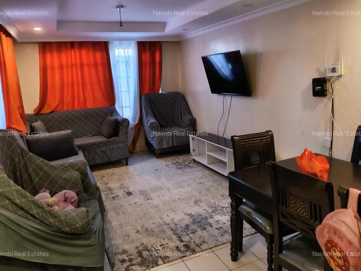 4 Bed House with En Suite in Donholm - 4