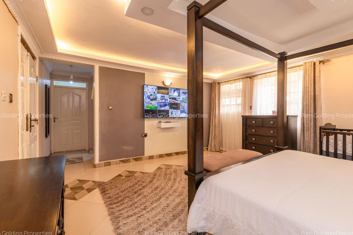 5 Bed House with En Suite in Kitengela - 11