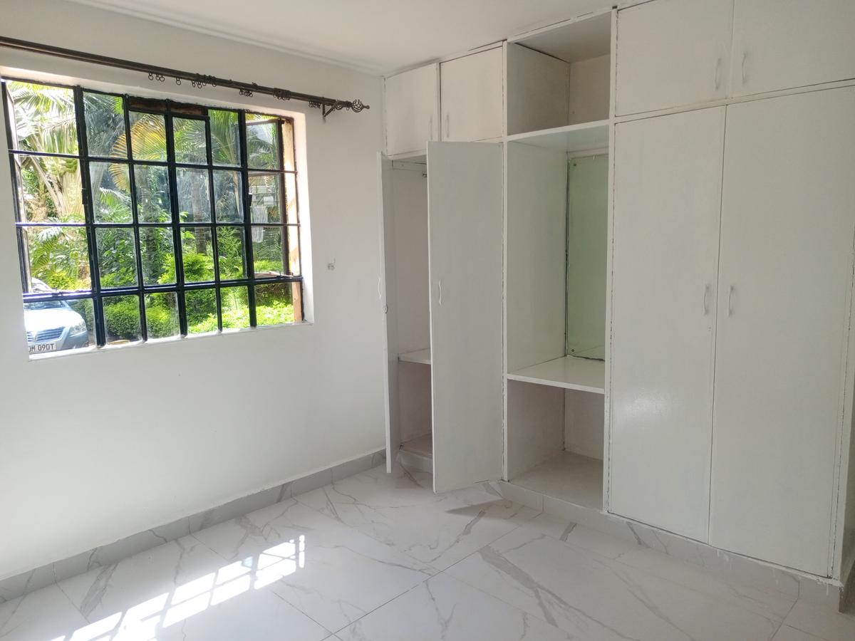 5 Bed House with En Suite at Nyari Estate - 11
