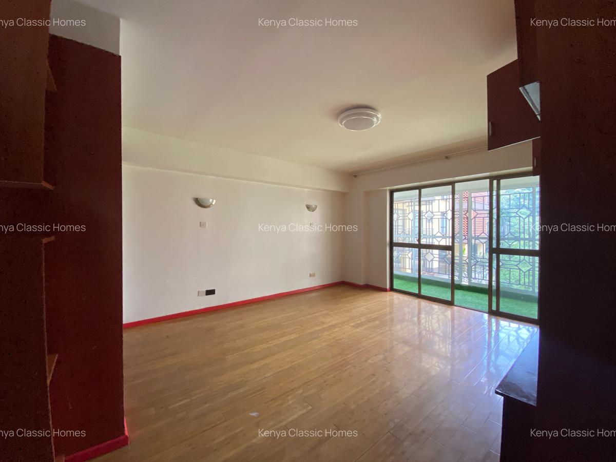 4 Bed Apartment with En Suite at Lvington - 10