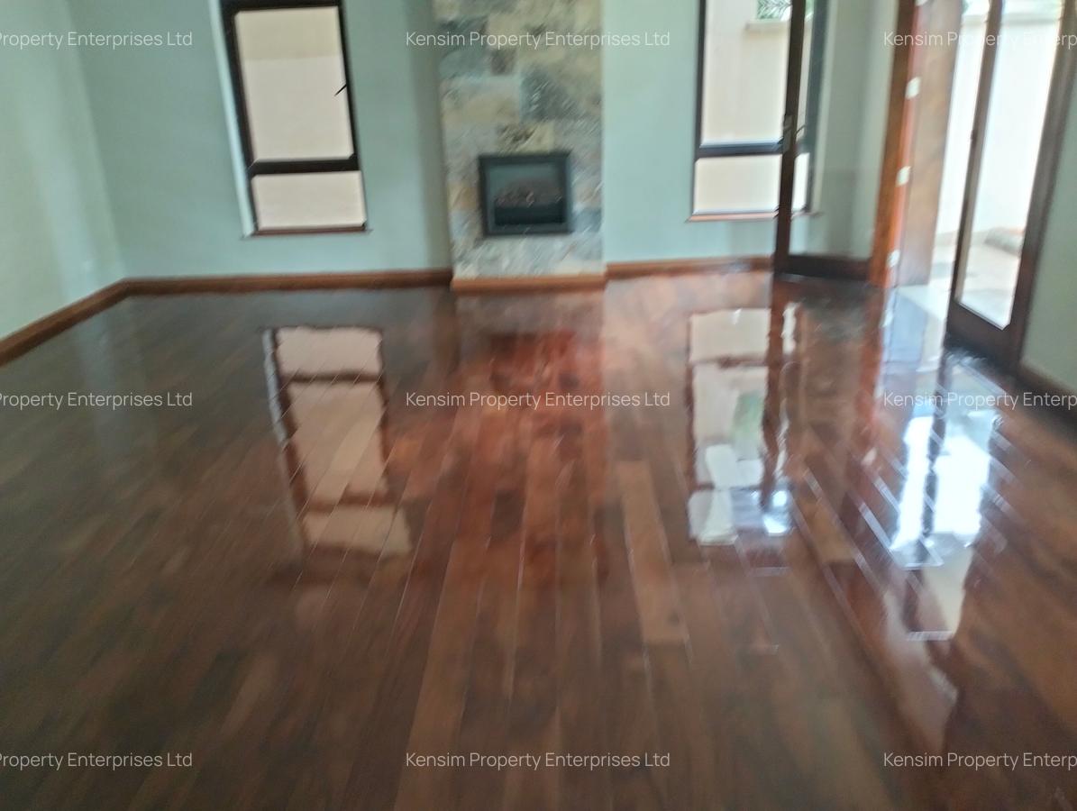 5 Bed Townhouse with En Suite in Lavington - 9