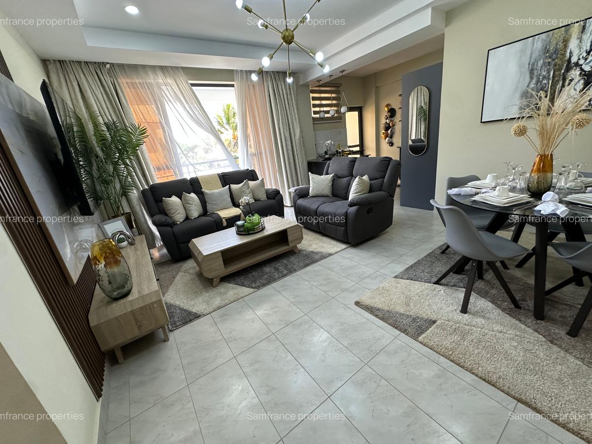 2 Bed Apartment with En Suite at 1 St Avanue - 3