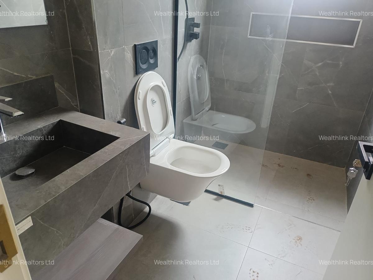 4 Bed Townhouse with En Suite at Runda - 7