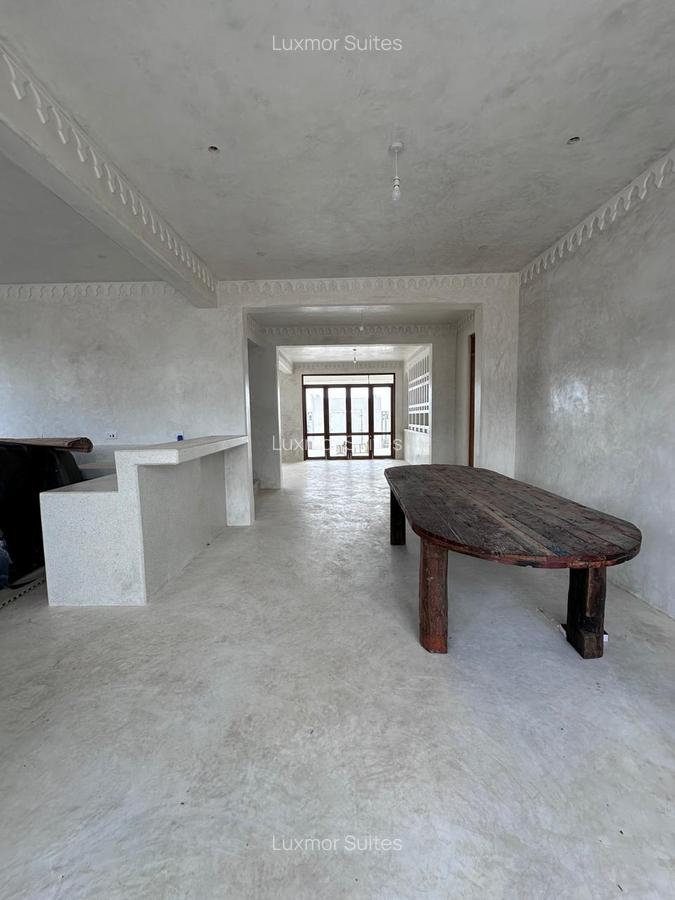 5 Bed Villa with En Suite at Lamu Shela Area - 11