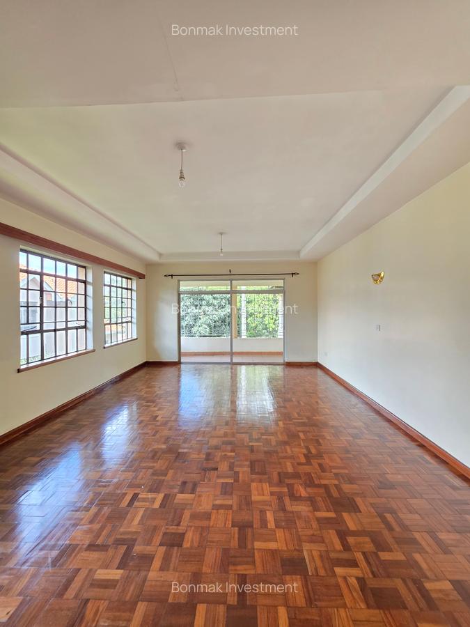 5 Bed House with En Suite at Old Runda. - 12