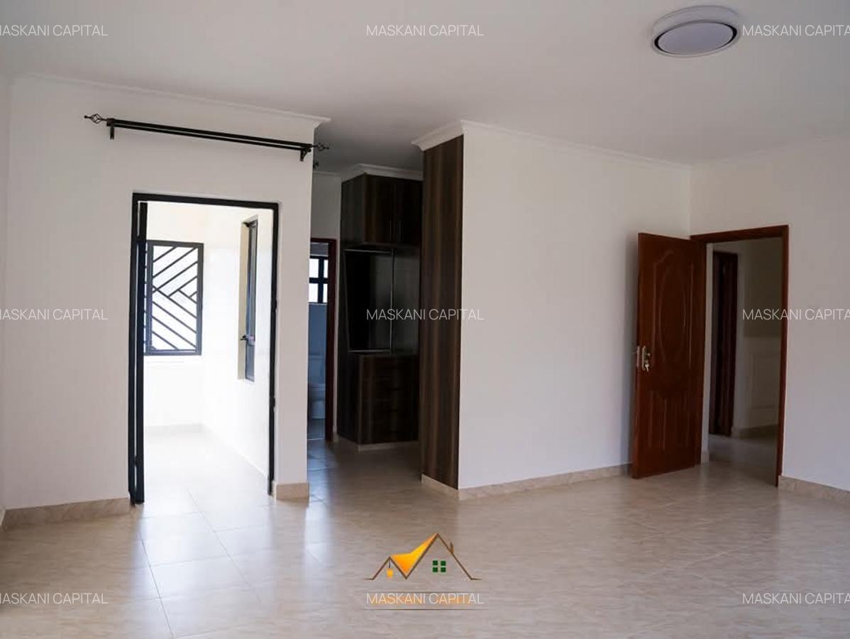 4 Bed House with En Suite at Rimpa - 6