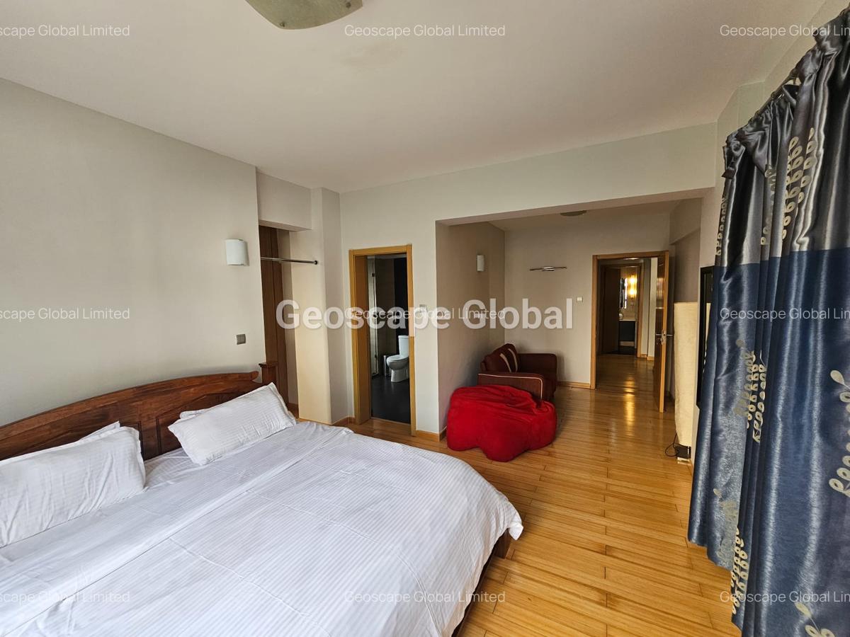 Furnished 2 Bed Apartment with En Suite in Spring Valley - 3