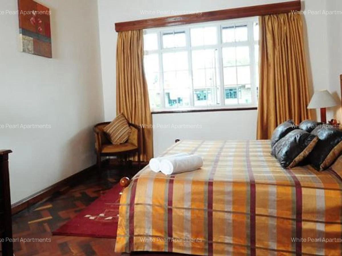 Serviced 1 Bed Apartment with Swimming Pool in Rhapta Road - 11