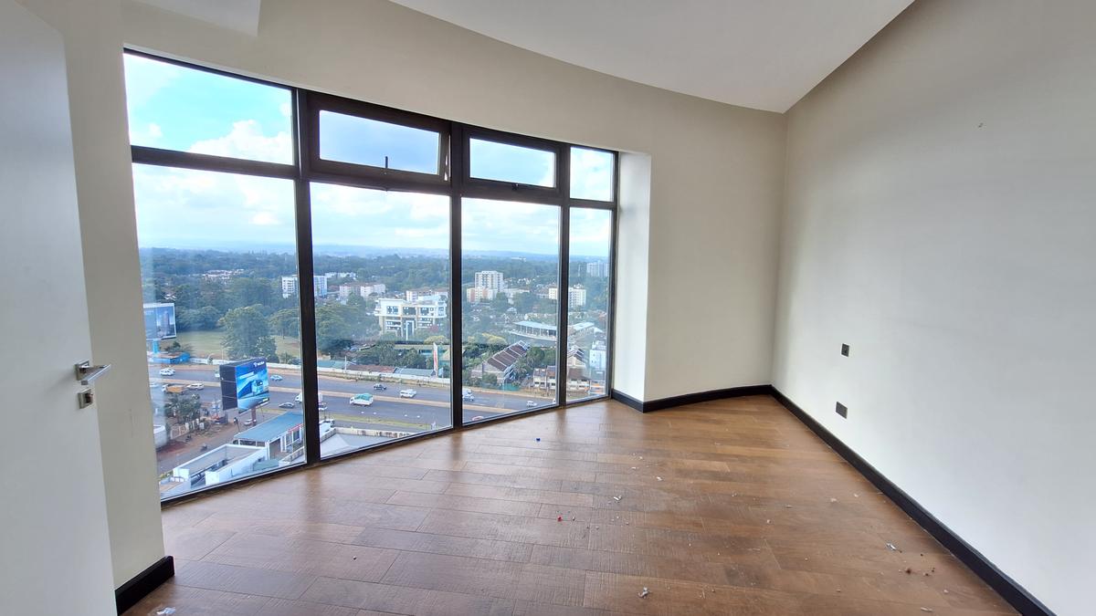 2 Bed Apartment with En Suite at Raphta Road - 8