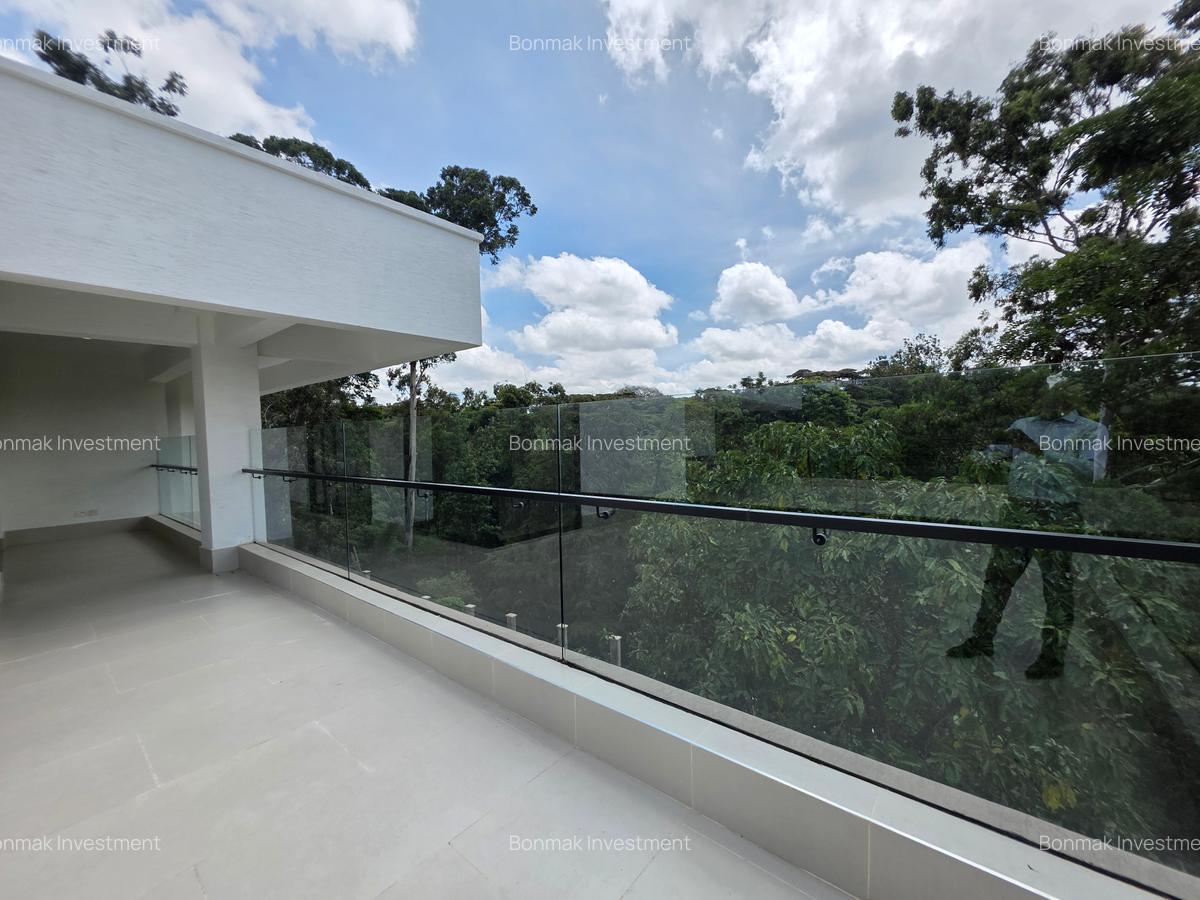 6 Bed Townhouse with En Suite at Old Kitusuru - 7