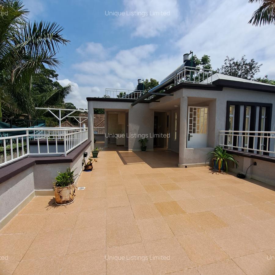 4 Bed Villa with En Suite in Spring Valley - 2