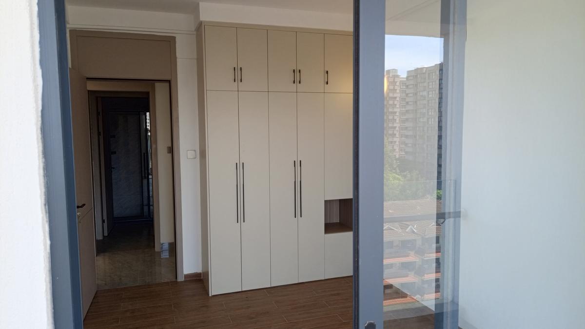 Serviced 2 Bed Apartment with En Suite in Kilimani - 7