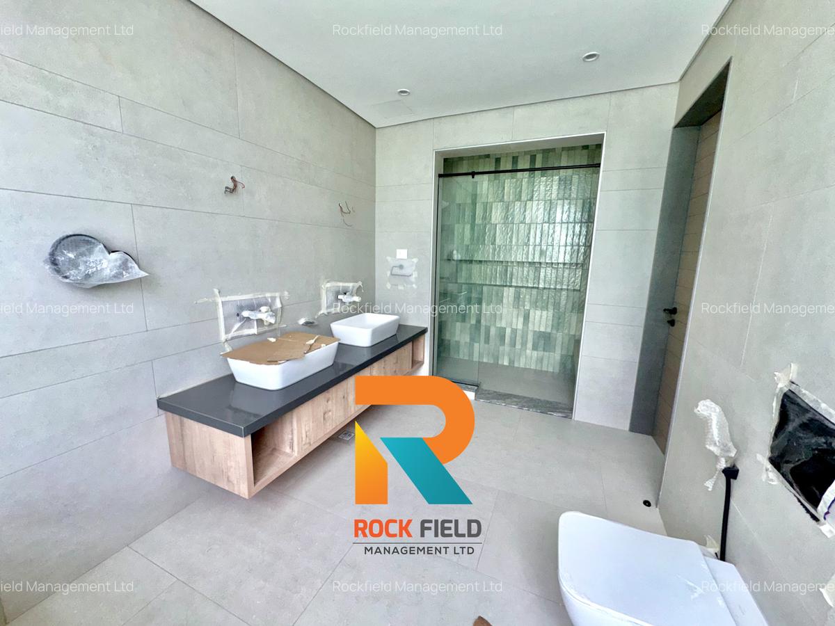 5 Bed Apartment with En Suite at Grevillea Grove - 14