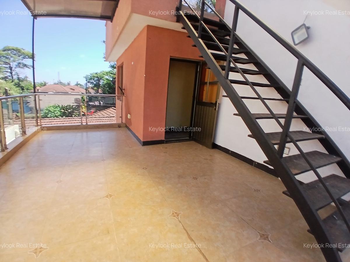 5 Bed Townhouse with En Suite at Lavington Green - 9