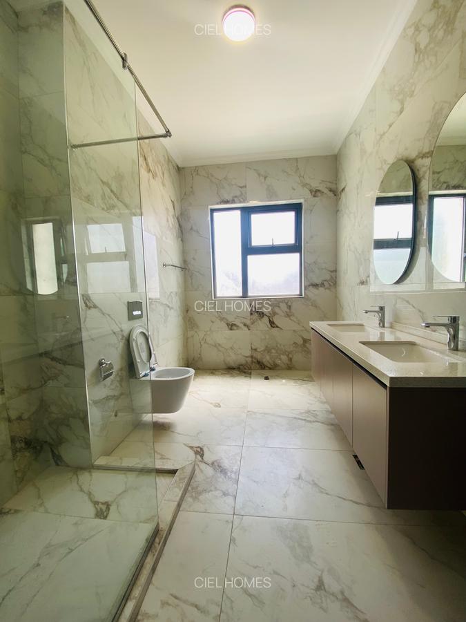 5 Bed Apartment with Swimming Pool in Kilimani - 17