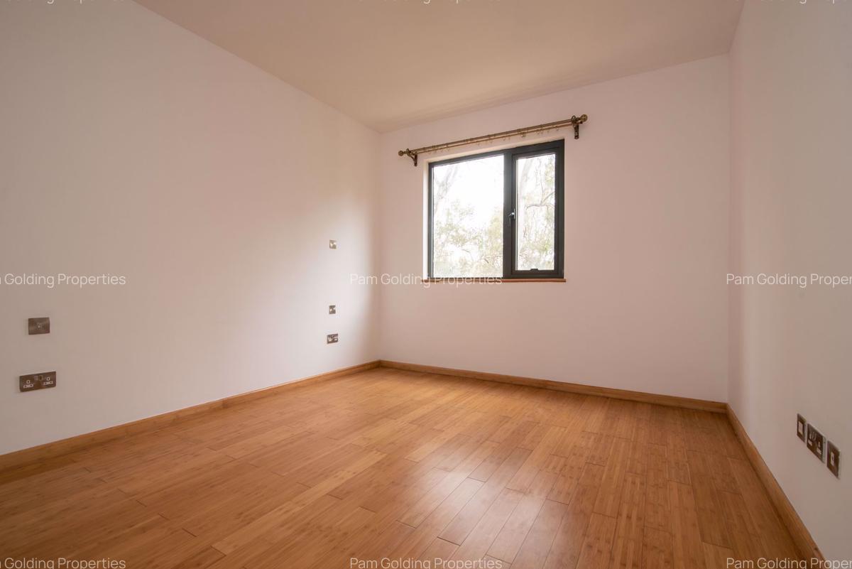 4 Bed Townhouse at Garden City - 6