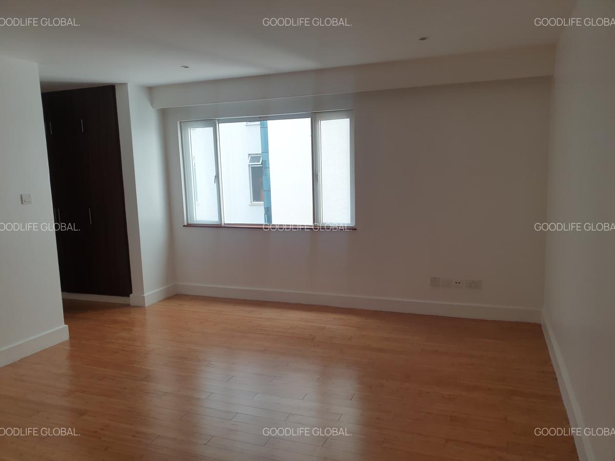 1 Bed Apartment with En Suite at Westlands - 8