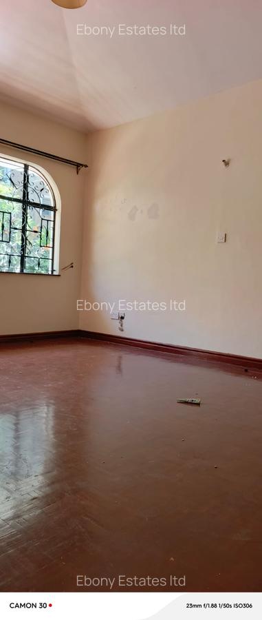 5 Bed Townhouse with En Suite in Riverside - 7