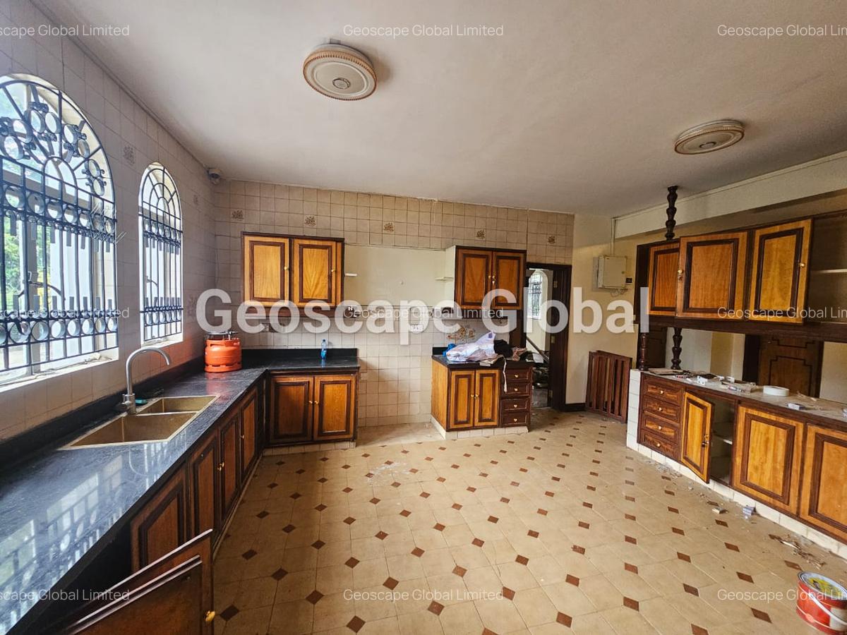 4 Bed House with En Suite in Muthaiga - 3