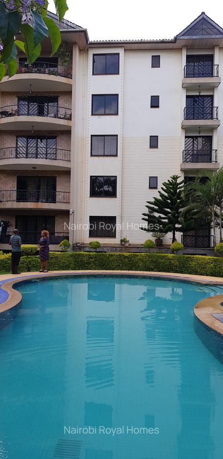 4 Bed Apartment with En Suite at Valley Arcade - 3