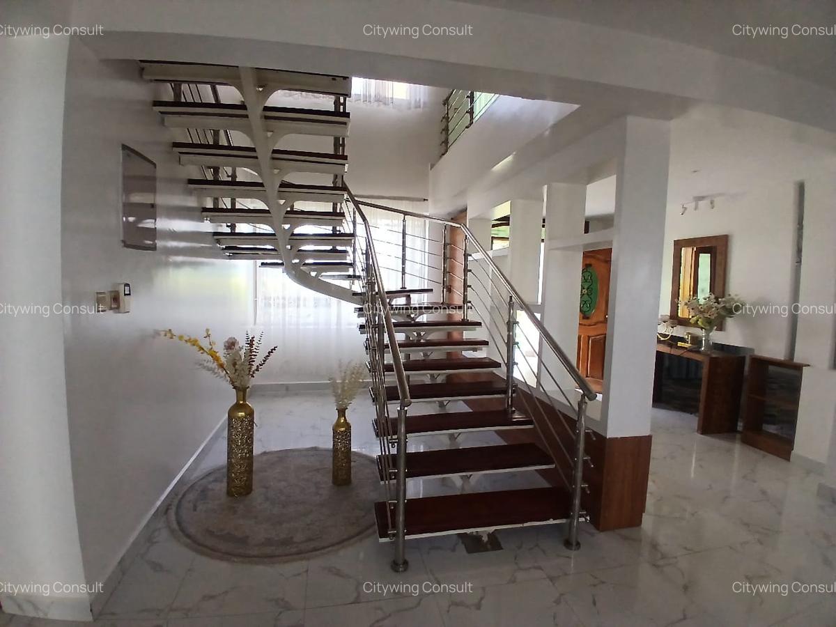 6 Bed House with En Suite at Windy Ridge - 3