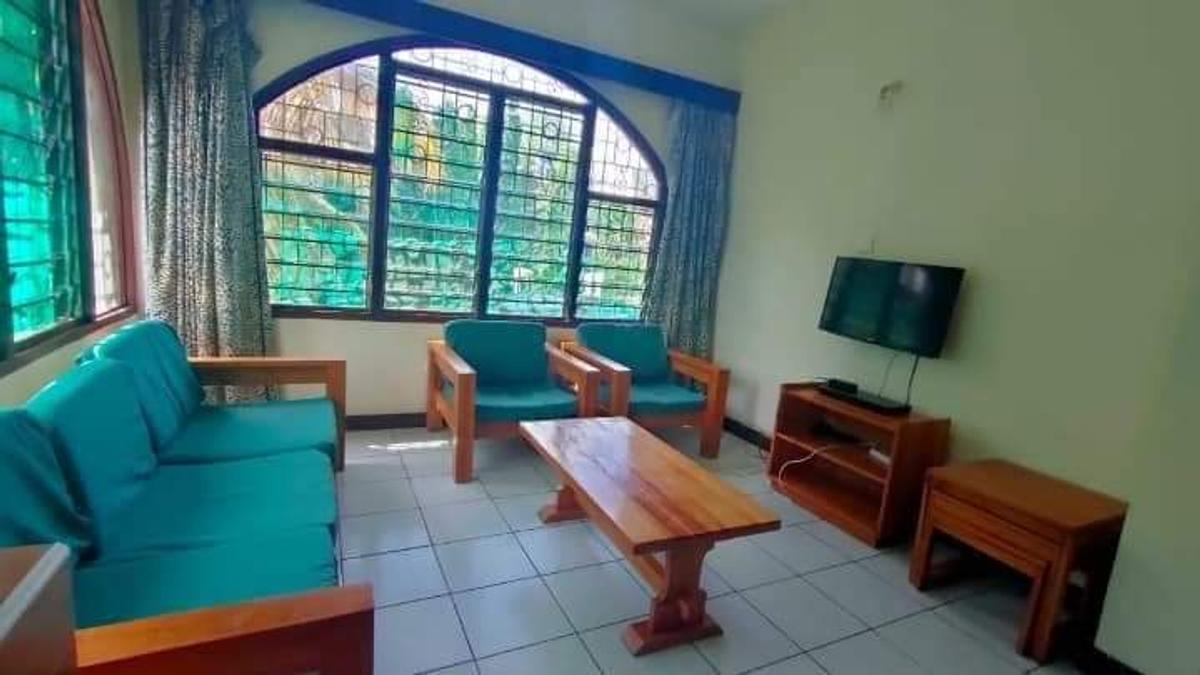 Furnished 2 Bed Apartment with Swimming Pool at Links Road - 6