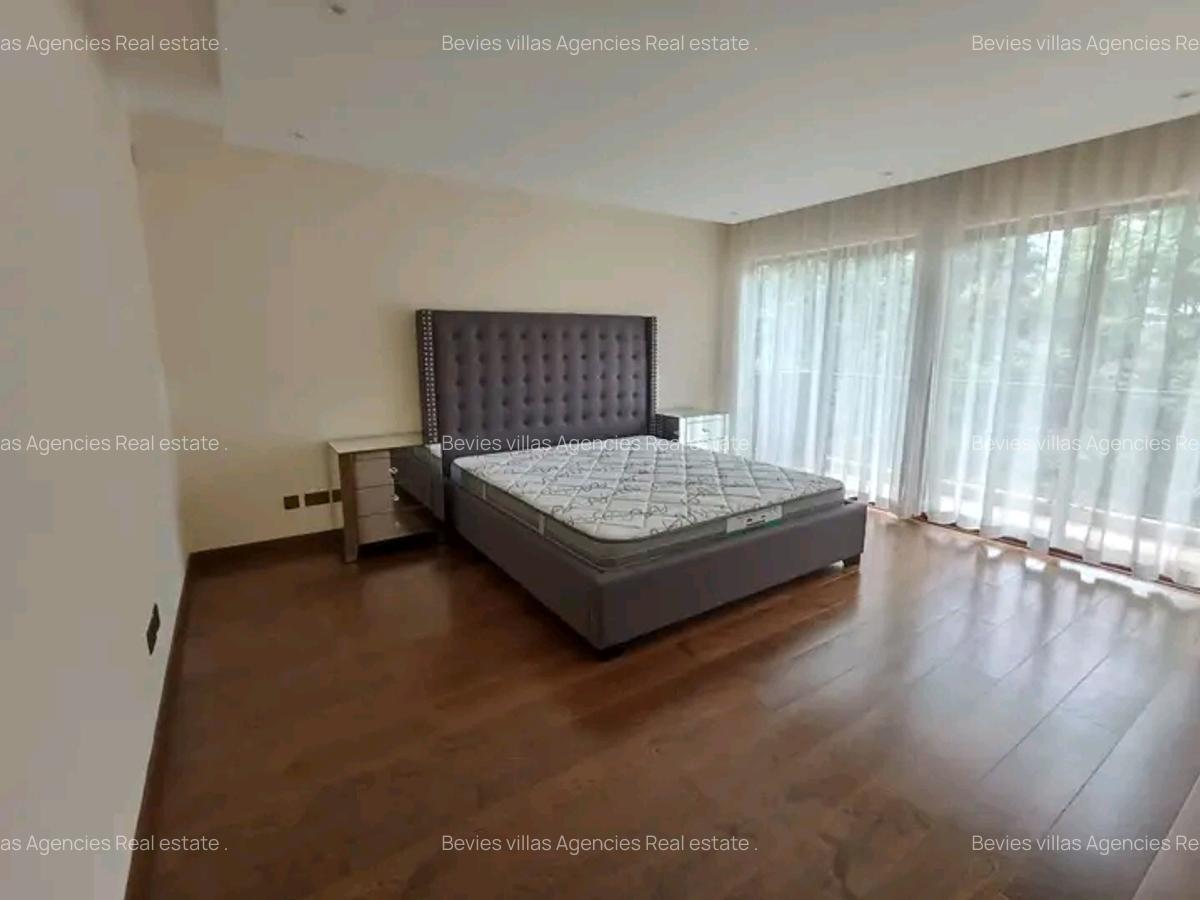5 Bed Villa with En Suite at Lavington - 11
