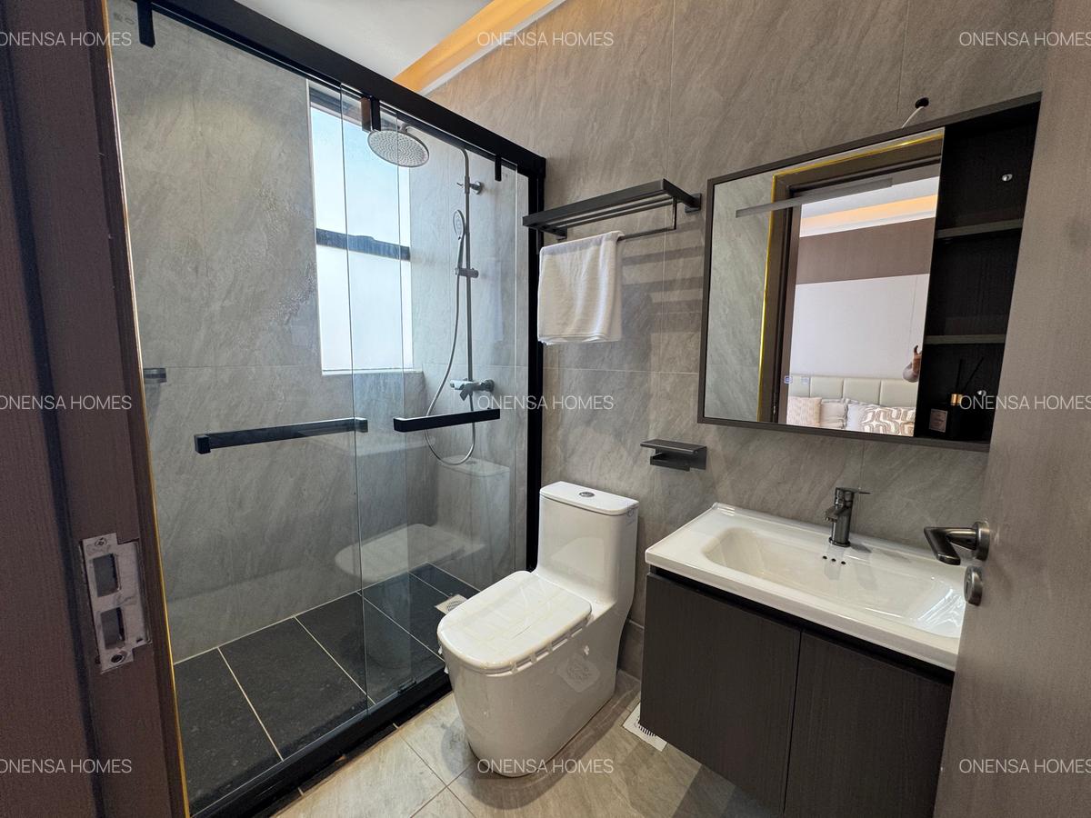 5 Bed Townhouse with En Suite in Kamangu - 14