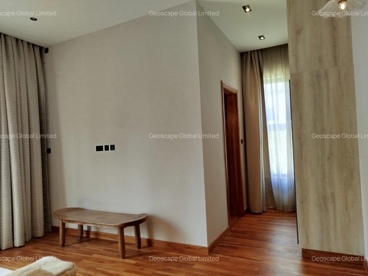 4 Bed House with En Suite in Loresho - 11