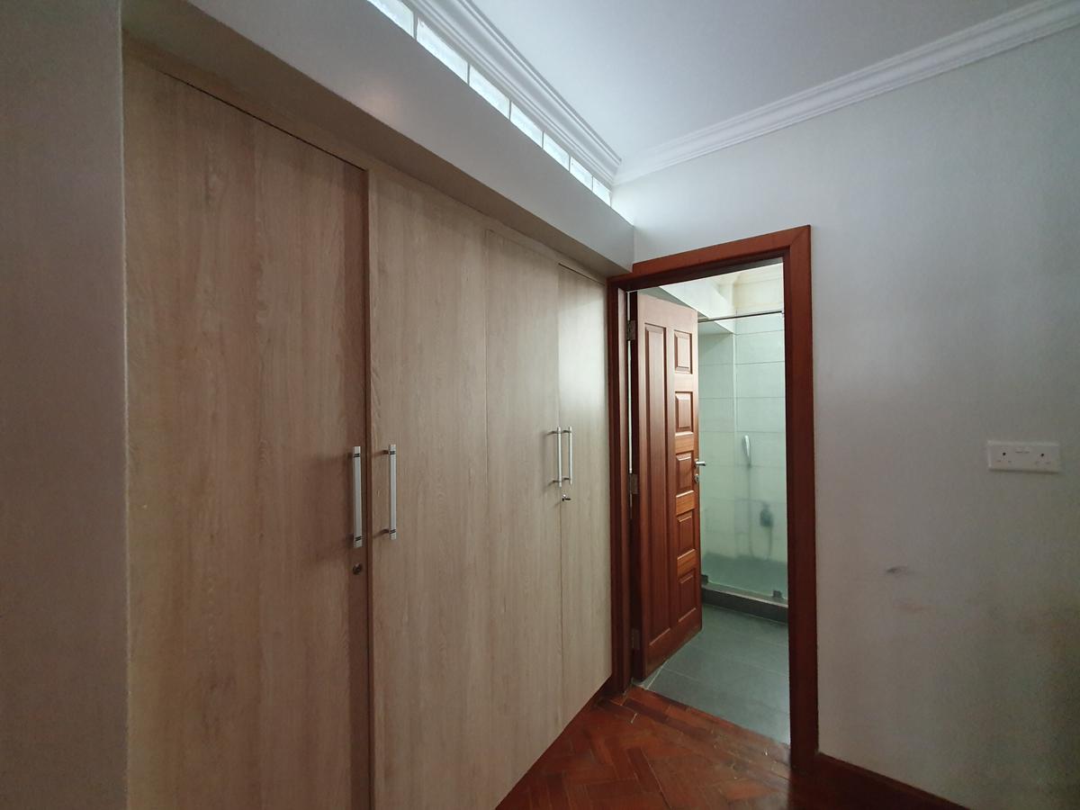 4 Bed Apartment with En Suite at Githuri Rd - 18