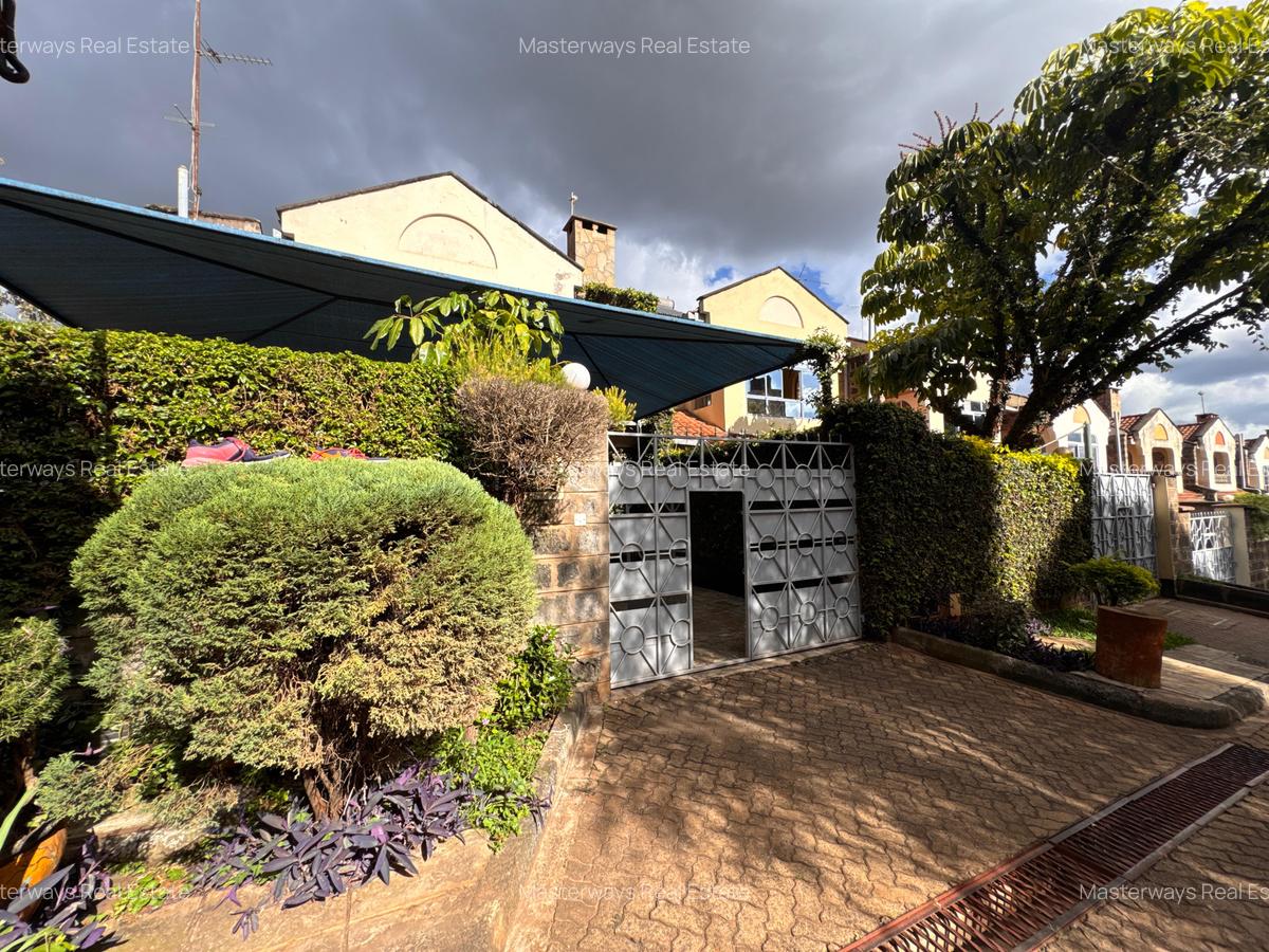 4 Bed Townhouse with En Suite in Naivasha Road - 1