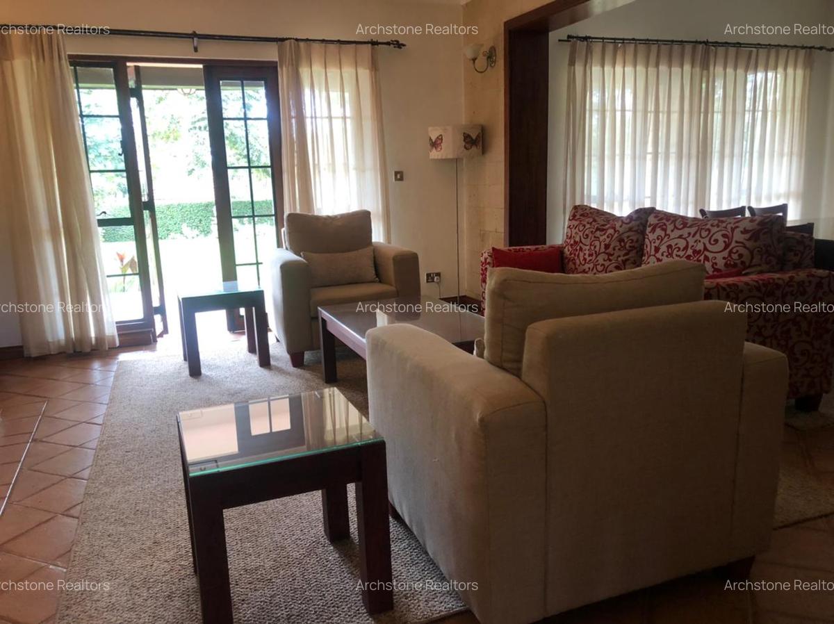 3 Bed House with En Suite in Ridgeways - 7