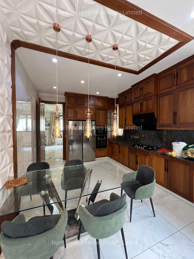 5 Bed Townhouse with En Suite in Lavington - 4