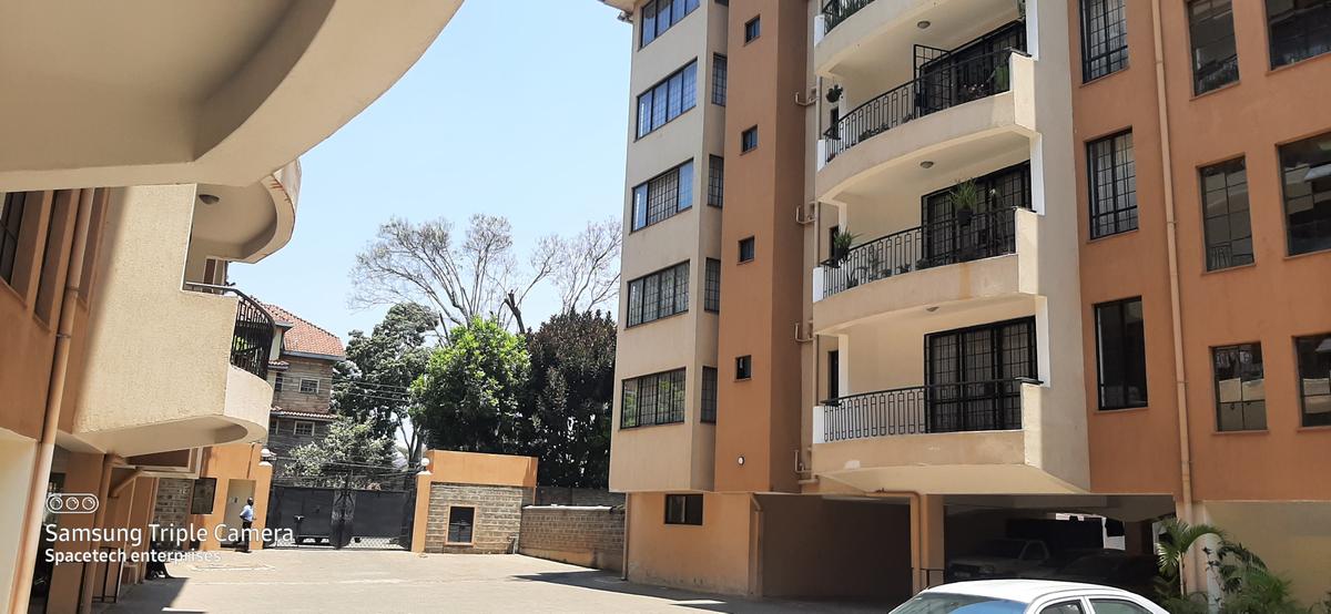 4 Bed Apartment with En Suite in Westlands Area - 3