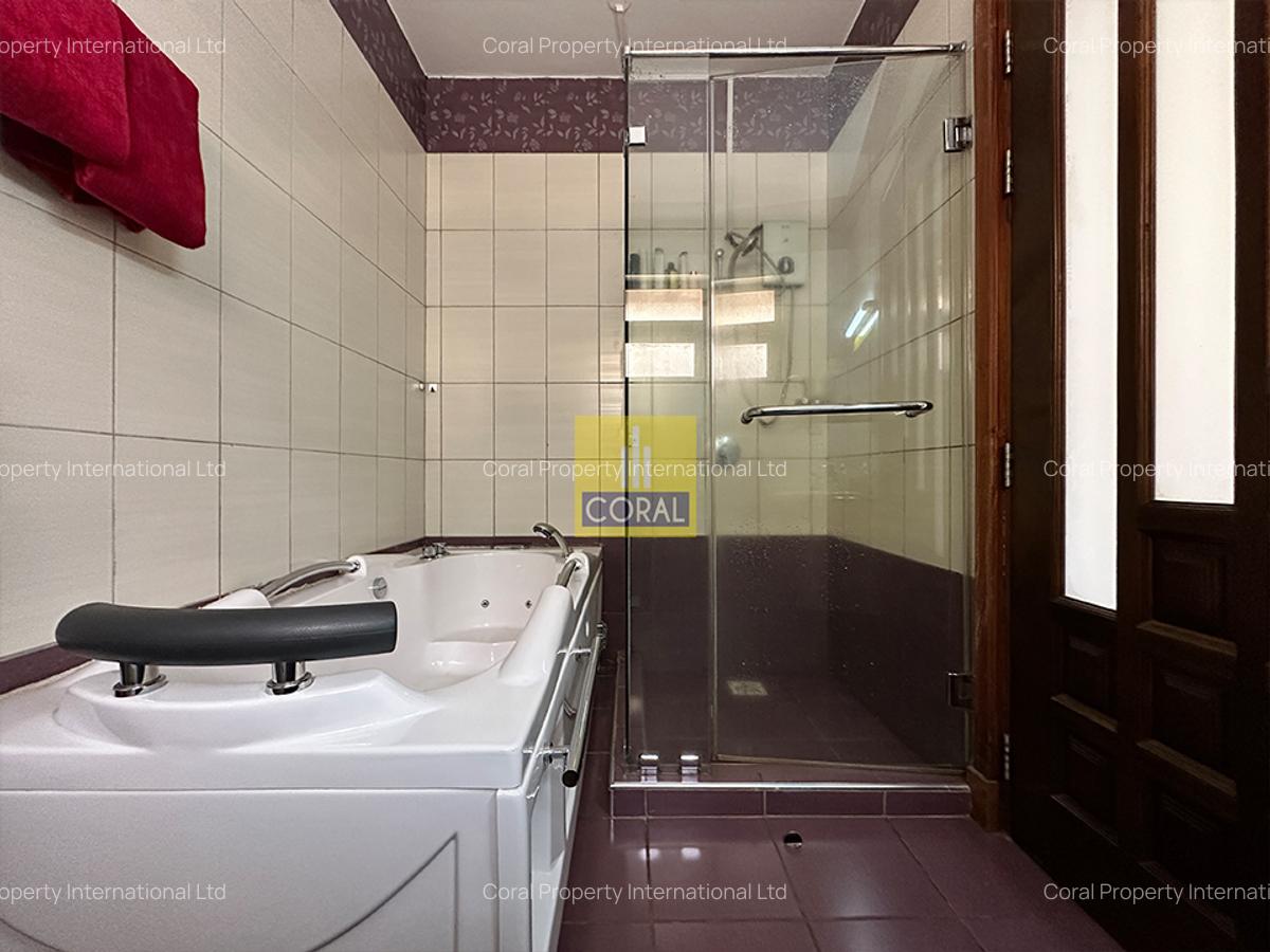 3 Bed Apartment in Parklands - 15