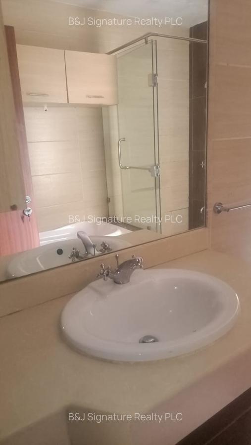 3 Bed Apartment with En Suite in Kilimani - 10