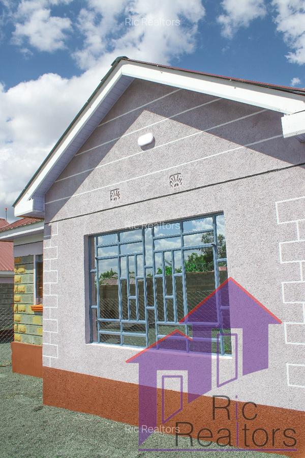 3 Bed House with En Suite at Aacia Road - 3