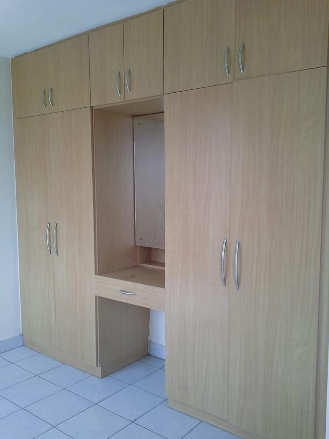 3 Bed Apartment with En Suite at Red Cross - 3