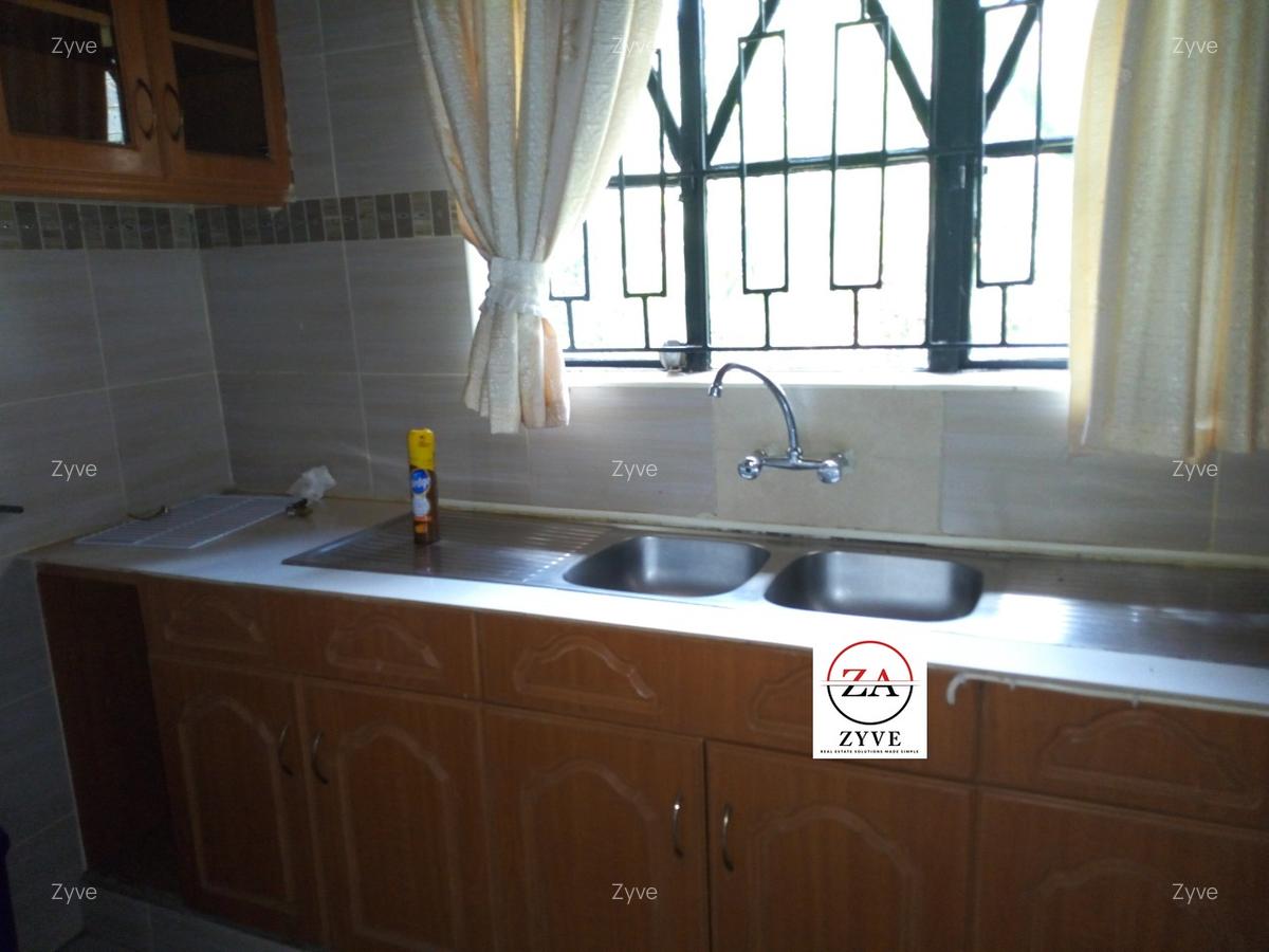 Serviced 2 Bed Apartment with En Suite in Runda - 11