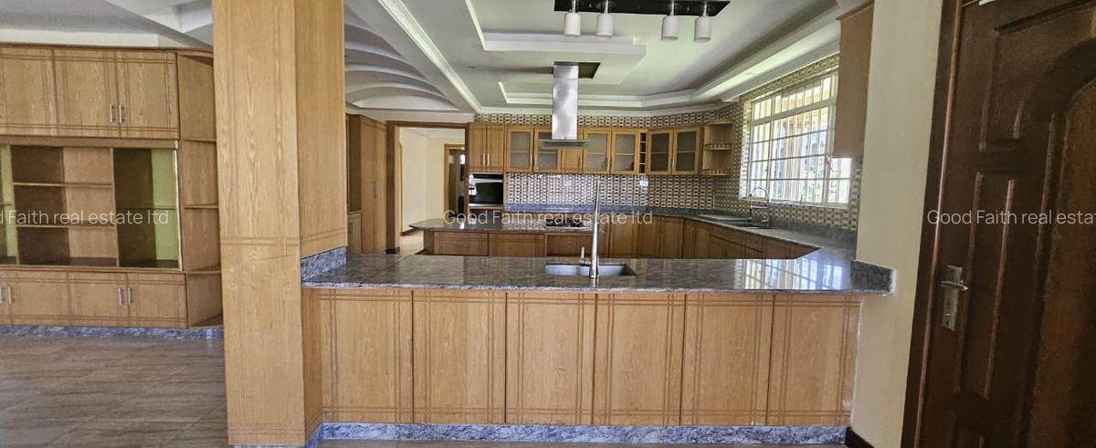 6 Bed House with En Suite in Runda - 7