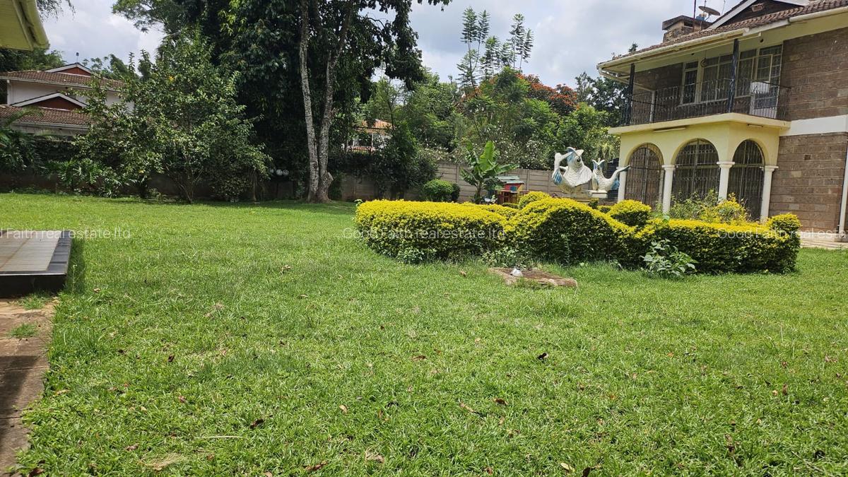 5 Bed House with En Suite in Runda - 3