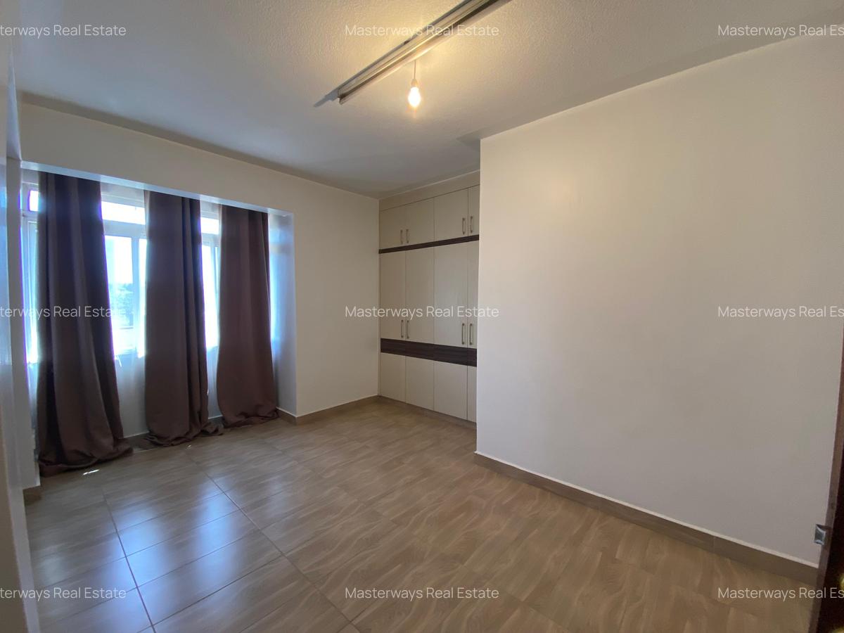 Furnished 3 Bed Apartment with En Suite in Brookside - 7